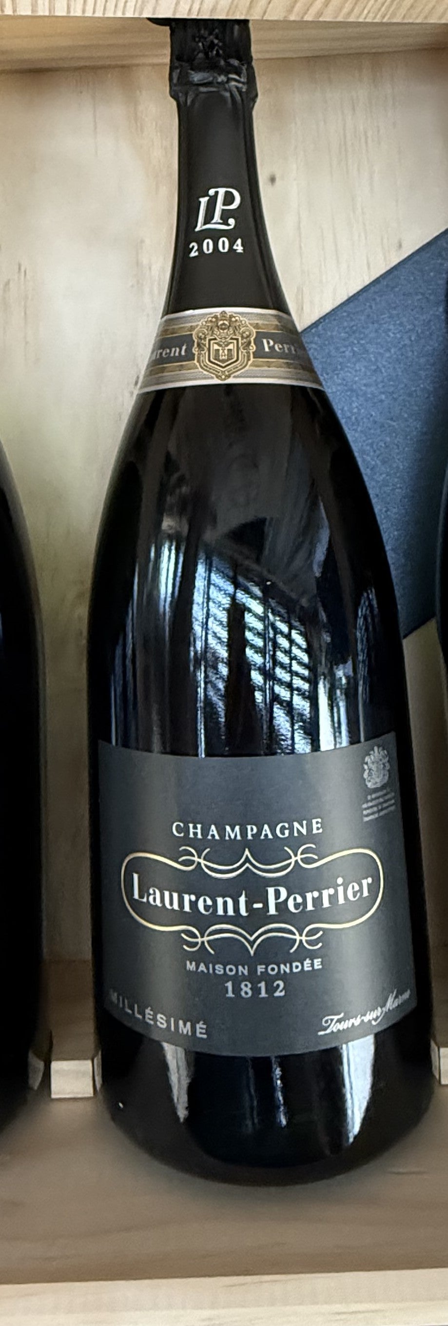 Champagne Laurent Perrier RARAMENTE Millésimé 2004 Réserve Magnum in Cassetta Legno